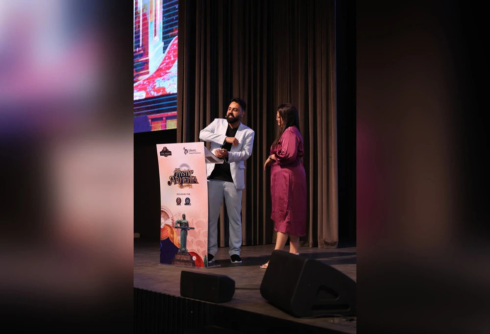 Mentalist Akshay Laxman performing at a corporate event in Armenia Mentalist Akshay Laxman performing at a corporate event in Armenia