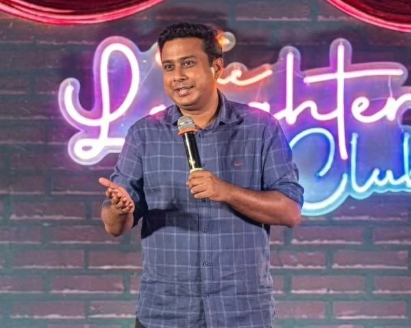 Comedian Anirban Dasgupta performing at a corporate event in Mumbai
