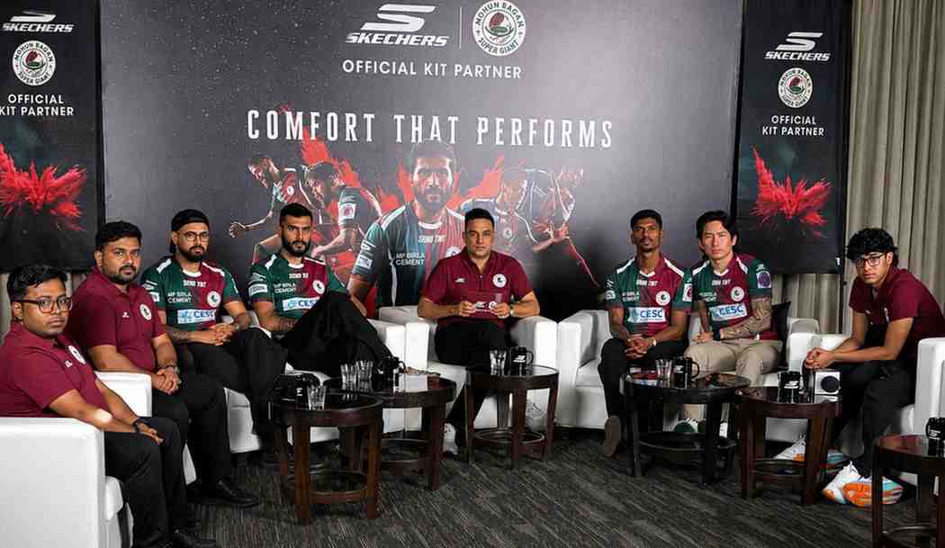 RJ Praveen hosting a corporate event in Kolkata