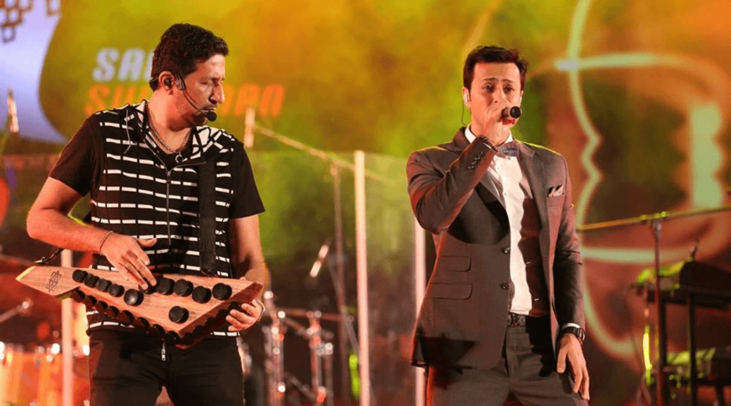 Salim Sulaiman performing at a corporate event in Vidhyanagar