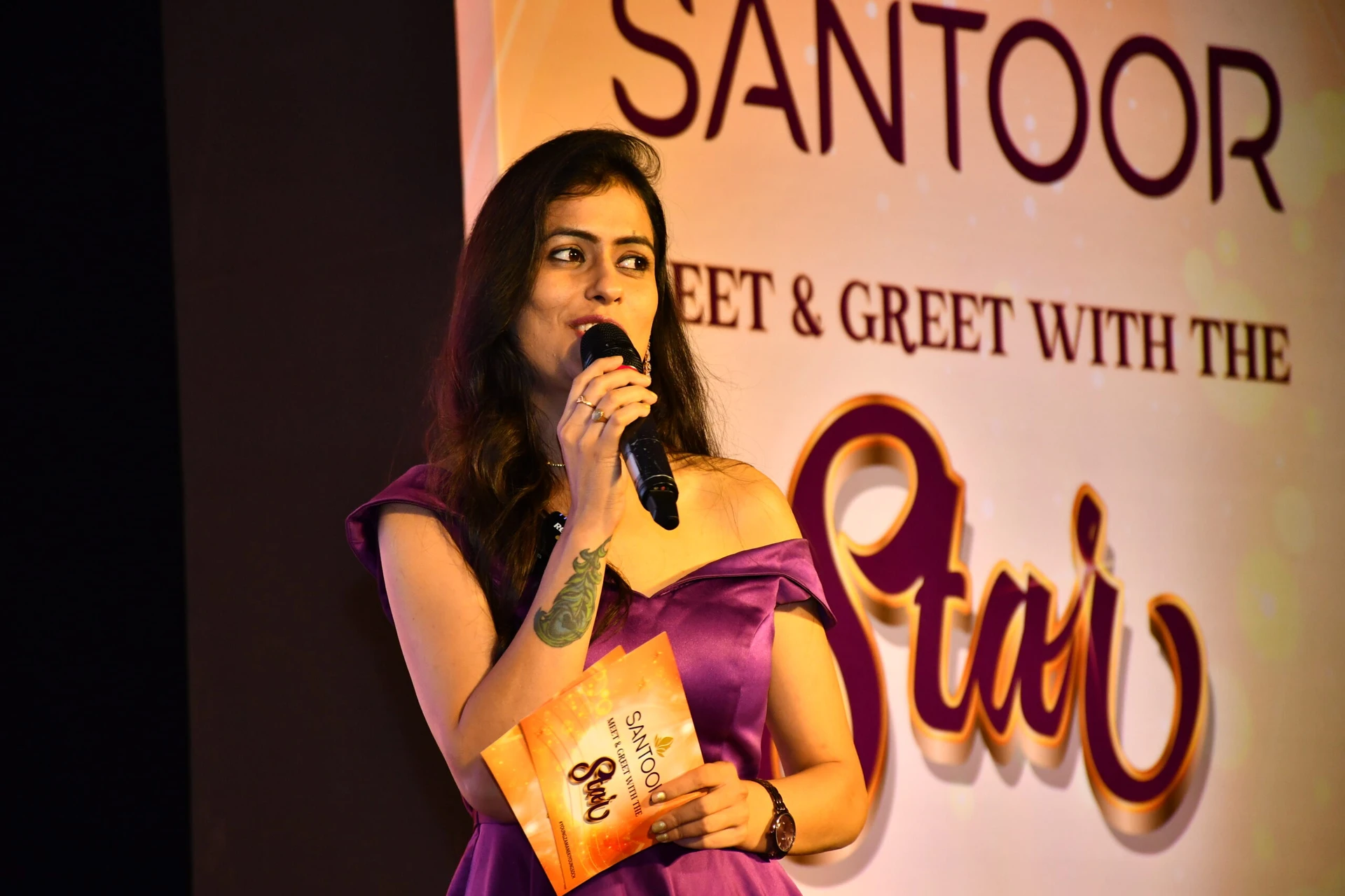 RJ Chanchal hosting a meet and greet event for a corporate in Hyderabad