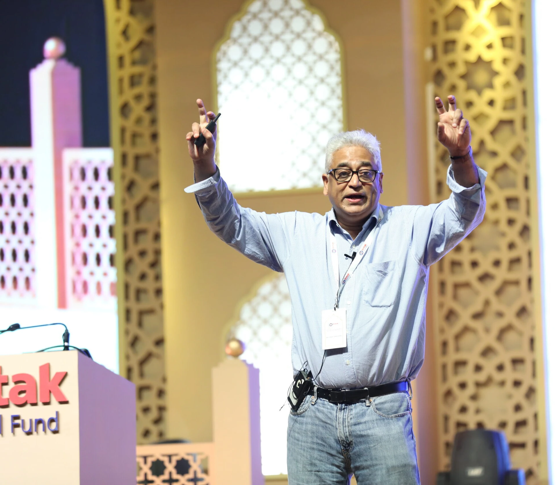 Rajdeep Sardesai as a guest speaker at a corporate event in Jaipur