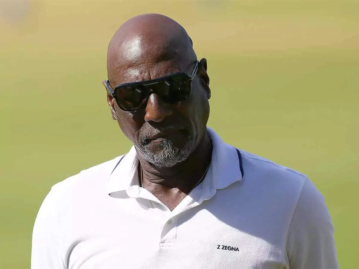 Book Vivian Richards