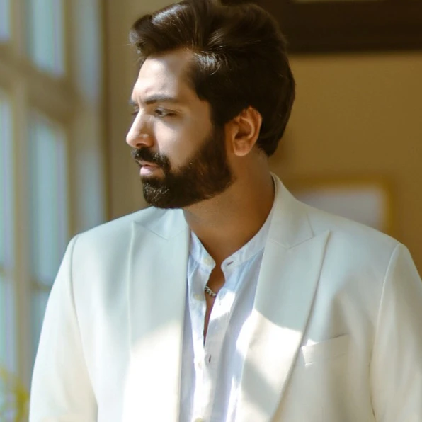 Bollywood Singers Akhil Sachdeva