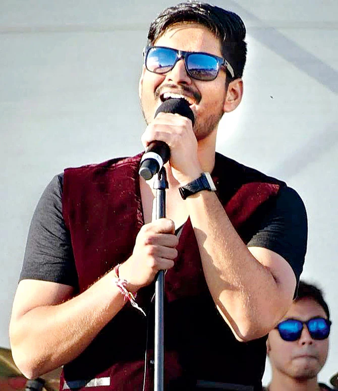 Bollywood Singers Amit Mishra for Event