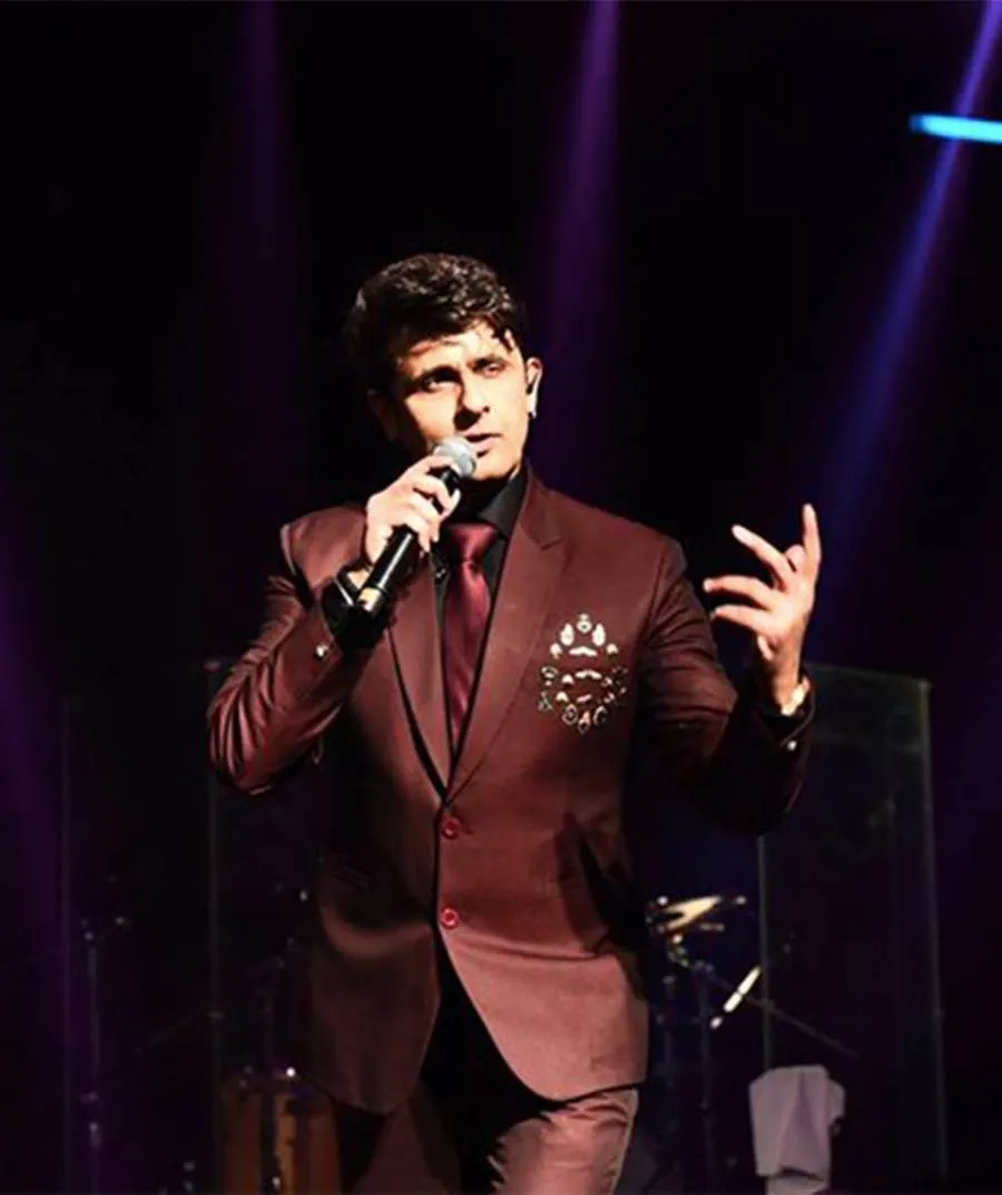 Hire Sonu Nigam