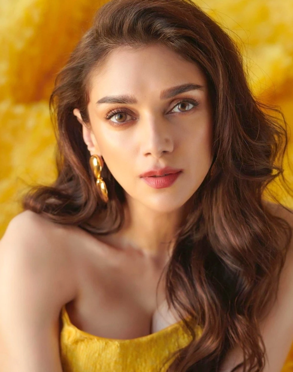 Book Aditi Rao Hydari