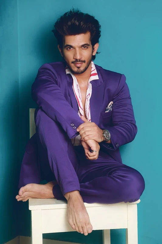 Book a TV Celebrity Arjun Bijlani for Party
