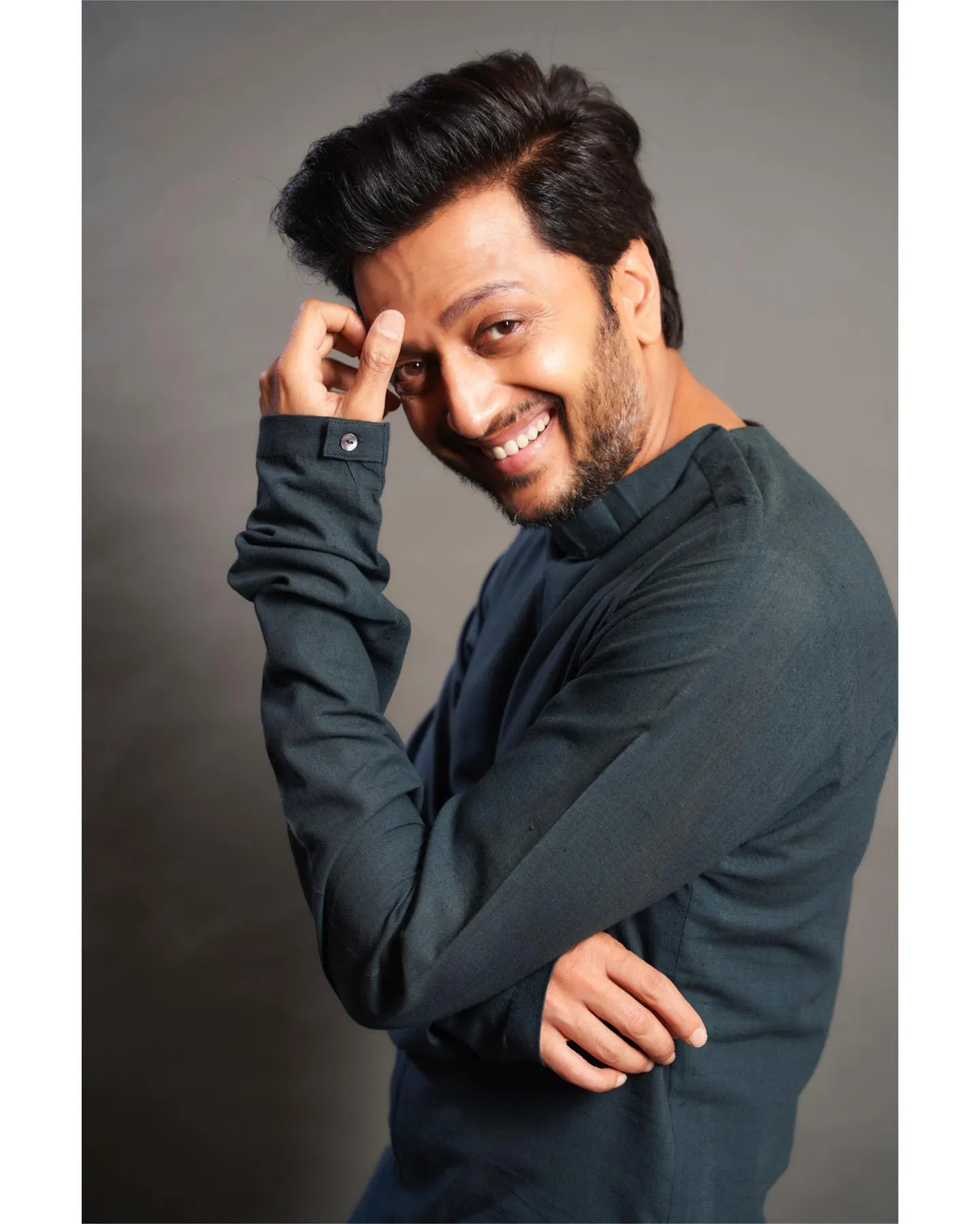 Hire a Celebrity Riteish Deshmukh for Wedding